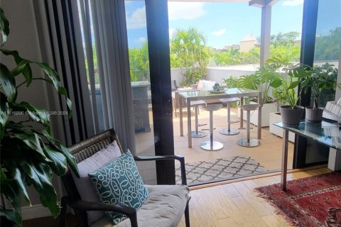 Adosado en venta en Doral, Florida, 3 dormitorios, 226.5 m2 № 1764357 - foto 19