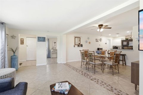 Casa en venta en Ormond Beach, Florida, 3 dormitorios, 123.75 m2 № 2384468 - foto 10
