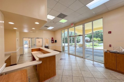 Immobilier commercial à louer à Sanford, Floride № 2156995 - photo 4