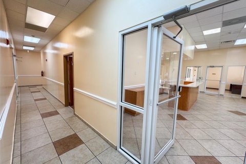 Immobilier commercial à louer à Sanford, Floride № 2156995 - photo 6