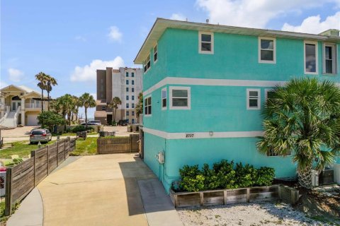 Duplex à vendre à New Smyrna Beach, Floride: 3 chambres, 195.75 m2 № 2355786 - photo 5