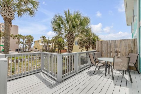 Duplex à vendre à New Smyrna Beach, Floride: 3 chambres, 195.75 m2 № 2355786 - photo 27