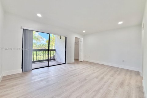 Купить таунхаус в Дорал, Флорида 2 спальни, 129.32м2, № 2031397 - фото 19