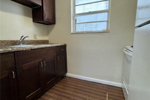 Снять в аренду квартиру в Майами, Флорида 2 спальни, 315.87м2, № 1893337 - фото 6