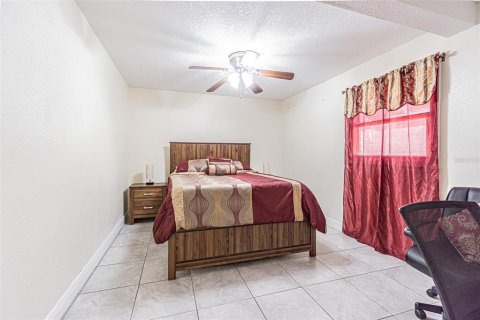 Casa en venta en Tampa, Florida, 4 dormitorios, 181.53 m2 № 2206568 - foto 24