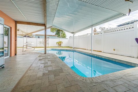 Casa en venta en Tampa, Florida, 4 dormitorios, 181.53 m2 № 2206568 - foto 7