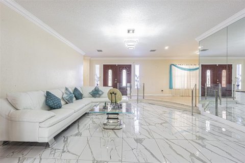 Casa en venta en Tampa, Florida, 4 dormitorios, 181.53 m2 № 2206568 - foto 11