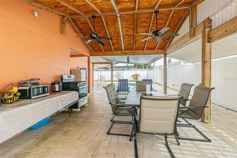 Casa en venta en Tampa, Florida, 4 dormitorios, 181.53 m2 № 2206568 - foto 8