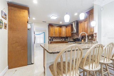 Casa en venta en Tampa, Florida, 4 dormitorios, 181.53 m2 № 2206568 - foto 19
