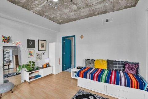 Copropriété à louer à Miami, Floride: 2 chambres, 89.56 m2 № 1979525 - photo 9