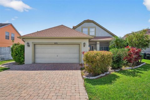 Casa en venta en Kissimmee, Florida, 4 dormitorios, 182.65 m2 № 1786343 - foto 2
