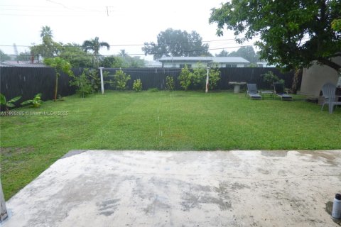 Снять в аренду квартиру в Майами, Флорида 128.48м2, № 1947558 - фото 6