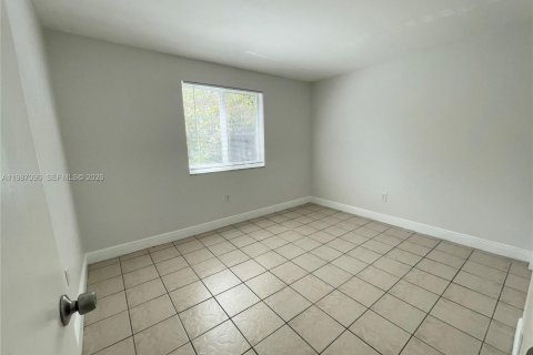 Condo in Palmetto Bay, Florida, 2 bedrooms № 2049623 - photo 10