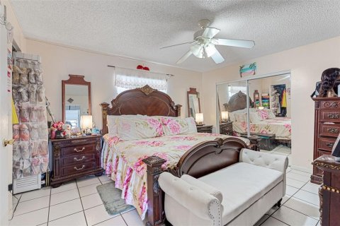 House in Homestead, Florida 3 bedrooms, 143.07 sq.m. № 1808874 - photo 19