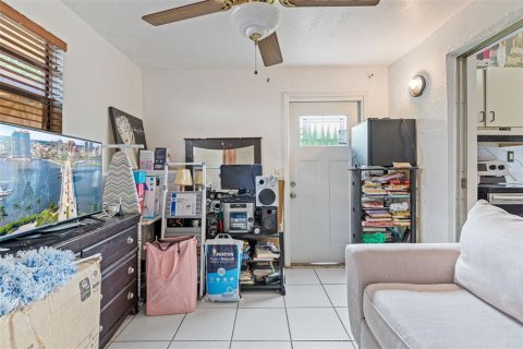House in Homestead, Florida 3 bedrooms, 143.07 sq.m. № 1808874 - photo 17