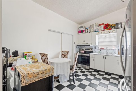 House in Homestead, Florida 3 bedrooms, 143.07 sq.m. № 1808874 - photo 11
