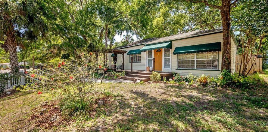 Casa en Tampa, Florida 3 dormitorios, 111.76 m2 № 1909469