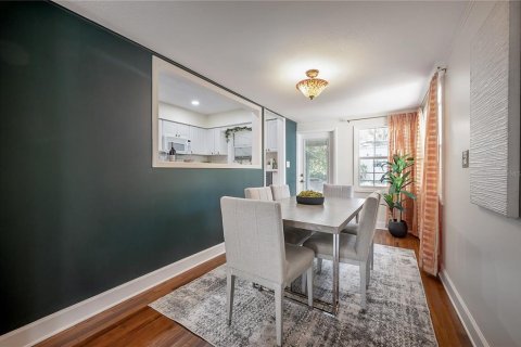 Casa en alquiler en Tampa, Florida, 3 dormitorios, 111.76 m2 № 1909469 - foto 12