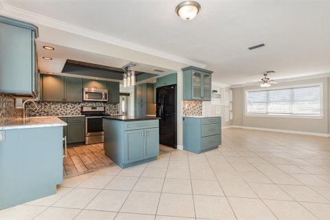 Villa ou maison à vendre à Rotonda, Floride: 3 chambres, 158.03 m2 № 1580730 - photo 12