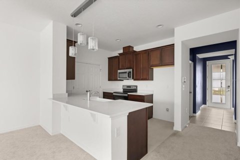 House in Groveland, Florida 4 bedrooms, 213.3 sq.m. № 1899719 - photo 5