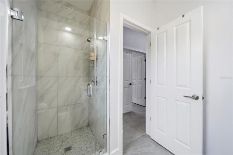 Casa en venta en Tampa, Florida, 4 dormitorios, 227.98 m2 № 2383406 - foto 28