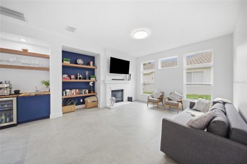 Casa en venta en Tampa, Florida, 4 dormitorios, 227.98 m2 № 2383406 - foto 11