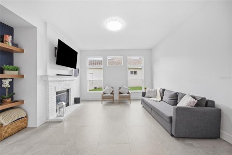 Casa en venta en Tampa, Florida, 4 dormitorios, 227.98 m2 № 2383406 - foto 12