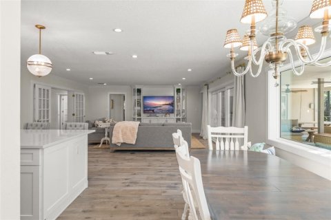 Casa en venta en Orlando, Florida, 4 dormitorios, 390.47 m2 № 1602650 - foto 13