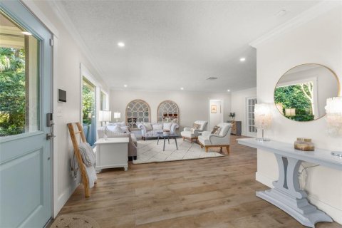 Casa en venta en Orlando, Florida, 4 dormitorios, 390.47 m2 № 1602650 - foto 5
