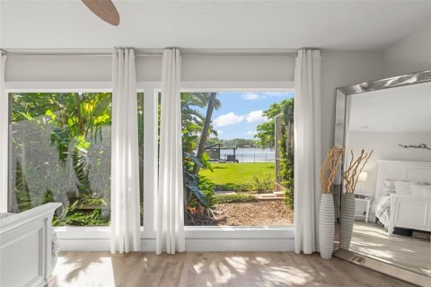Casa en venta en Orlando, Florida, 4 dormitorios, 390.47 m2 № 1602650 - foto 23