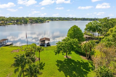 Casa en venta en Orlando, Florida, 4 dormitorios, 390.47 m2 № 1602650 - foto 2