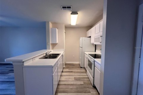 Condominio en alquiler en Orlando, Florida, 1 dormitorio, 59.92 m2 № 1802207 - foto 3