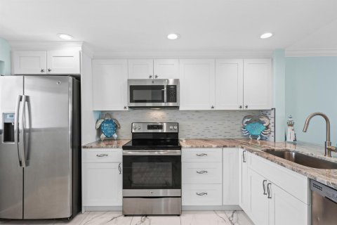Copropriété à vendre à Jensen Beach, Floride: 2 chambres, 97.83 m2 № 2377051 - photo 6