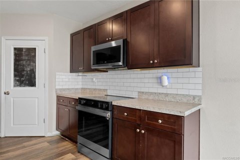 House in Beverly Hills, Florida 5 bedrooms, 268.39 sq.m. № 2110886 - photo 15