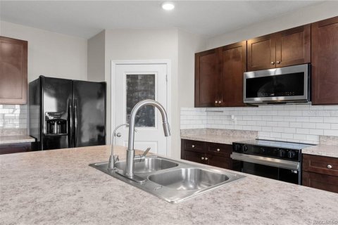 House in Beverly Hills, Florida 5 bedrooms, 268.39 sq.m. № 2110886 - photo 16