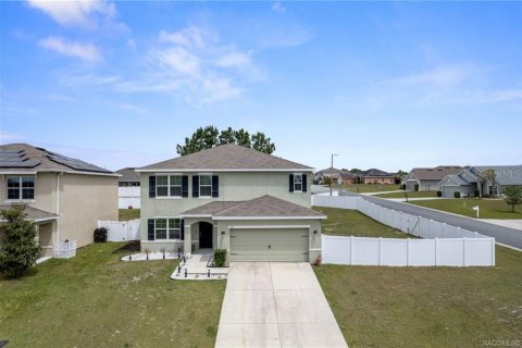 House in Beverly Hills, Florida 5 bedrooms, 268.39 sq.m. № 2110886