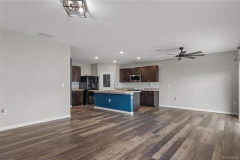House in Beverly Hills, Florida 5 bedrooms, 268.39 sq.m. № 2110886 - photo 8