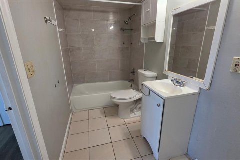 Appartement à louer à Kissimmee, Floride: 1 chambre, 66.43 m2 № 2416397 - photo 2