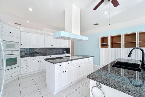Villa ou maison à vendre à Cape Coral, Floride: 4 chambres, 288.09 m2 № 1545724 - photo 23