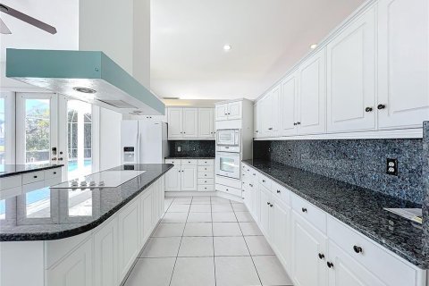 Villa ou maison à vendre à Cape Coral, Floride: 4 chambres, 288.09 m2 № 1545724 - photo 28