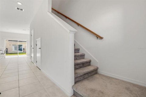 Adosado en venta en Davenport, Florida, 3 dormitorios, 130.71 m2 № 2213400 - foto 5