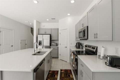 Adosado en venta en Davenport, Florida, 3 dormitorios, 130.71 m2 № 2213400 - foto 8