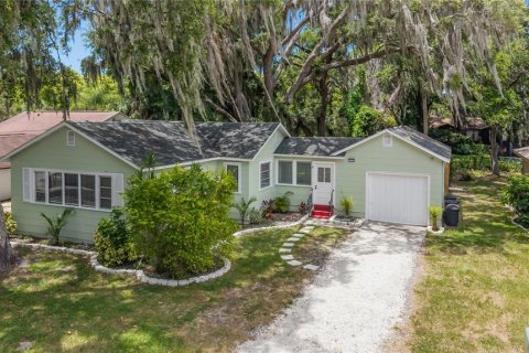 House in New Port Richey, Florida 2 bedrooms, 117.06 sq.m. № 2167269 - photo 8