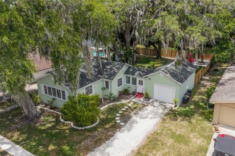 House in New Port Richey, Florida 2 bedrooms, 117.06 sq.m. № 2167269 - photo 7