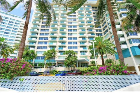 Copropriété à vendre à Miami Beach, Floride: 51.28 m2 № 2016911 - photo 16