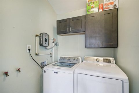 House in Tampa, Florida 3 bedrooms, 111.48 sq.m. № 2166303 - photo 20