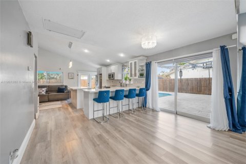 House in Lauderhill, Florida 3 bedrooms, 151.06 sq.m. № 1951671 - photo 6