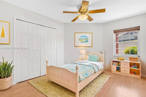 Casa en venta en Pembroke Pines, Florida, 4 dormitorios, 194.91 m2 № 1983677 - foto 25