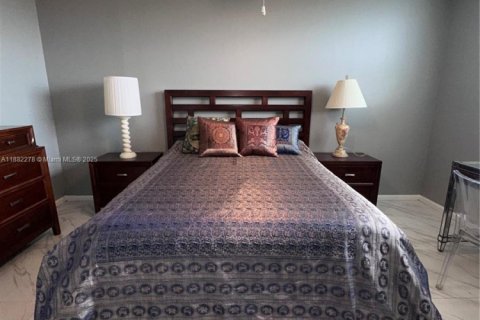 Купить кондоминиум в Лодердейл-Лейкс, Флорида 2 спальни, 93.83м2, № 1929832 - фото 2