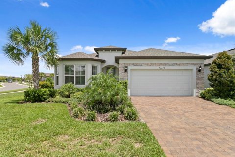House in Land O' Lakes, Florida 2 bedrooms, 178 sq.m. № 1844268 - photo 1